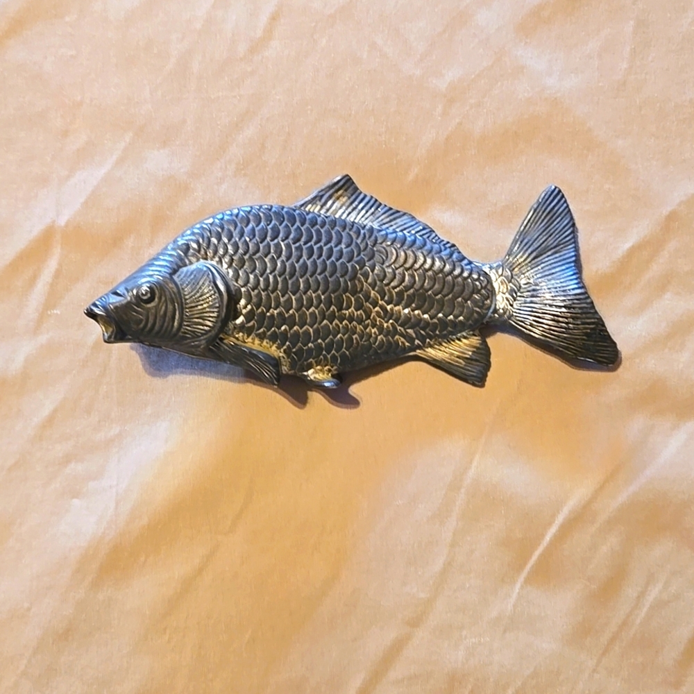 Vintage Modeling Depositsto Itialian Silverplate Fish Letter Holder